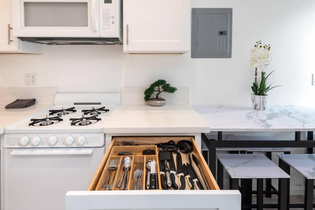 Modern Studio Gem: Perfect For Four Villa Los Angeles Dış mekan fotoğraf